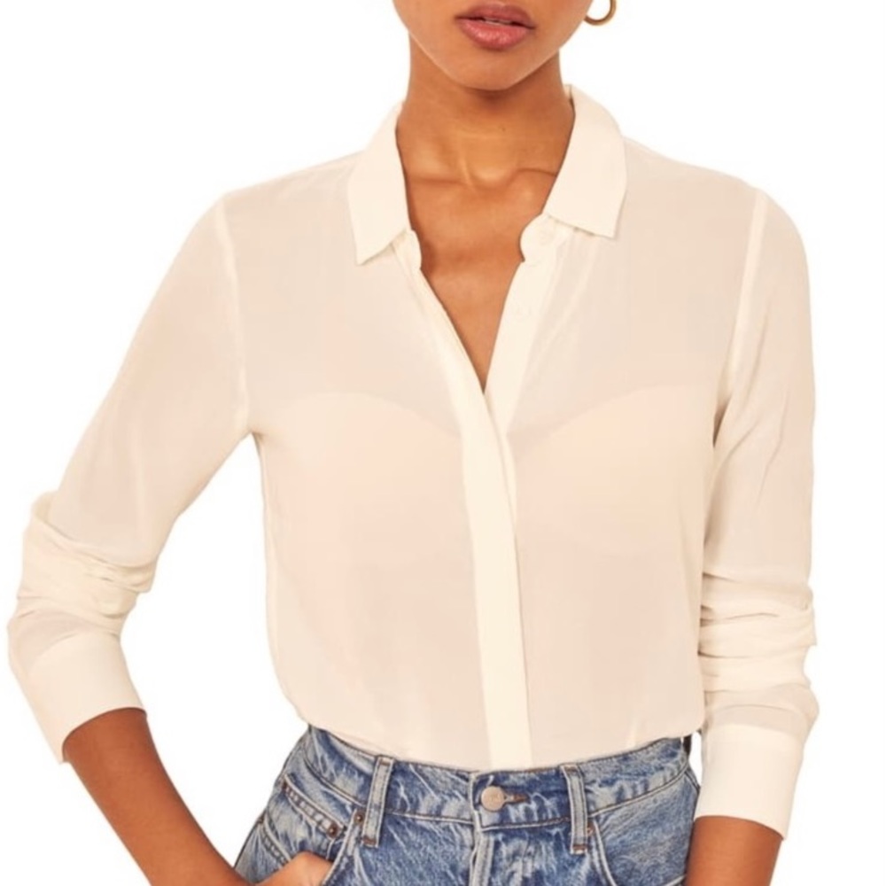 Reformation Violet Top, Ivory. Size-Large